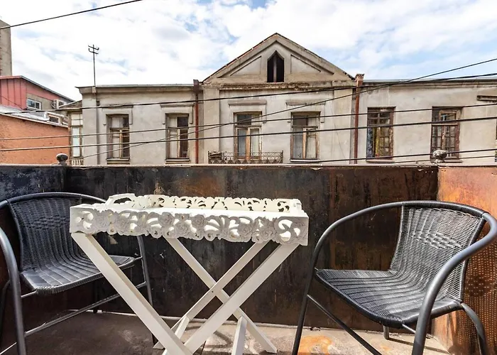 City Center 2Br Apt With 3 Balconies - By Wehost